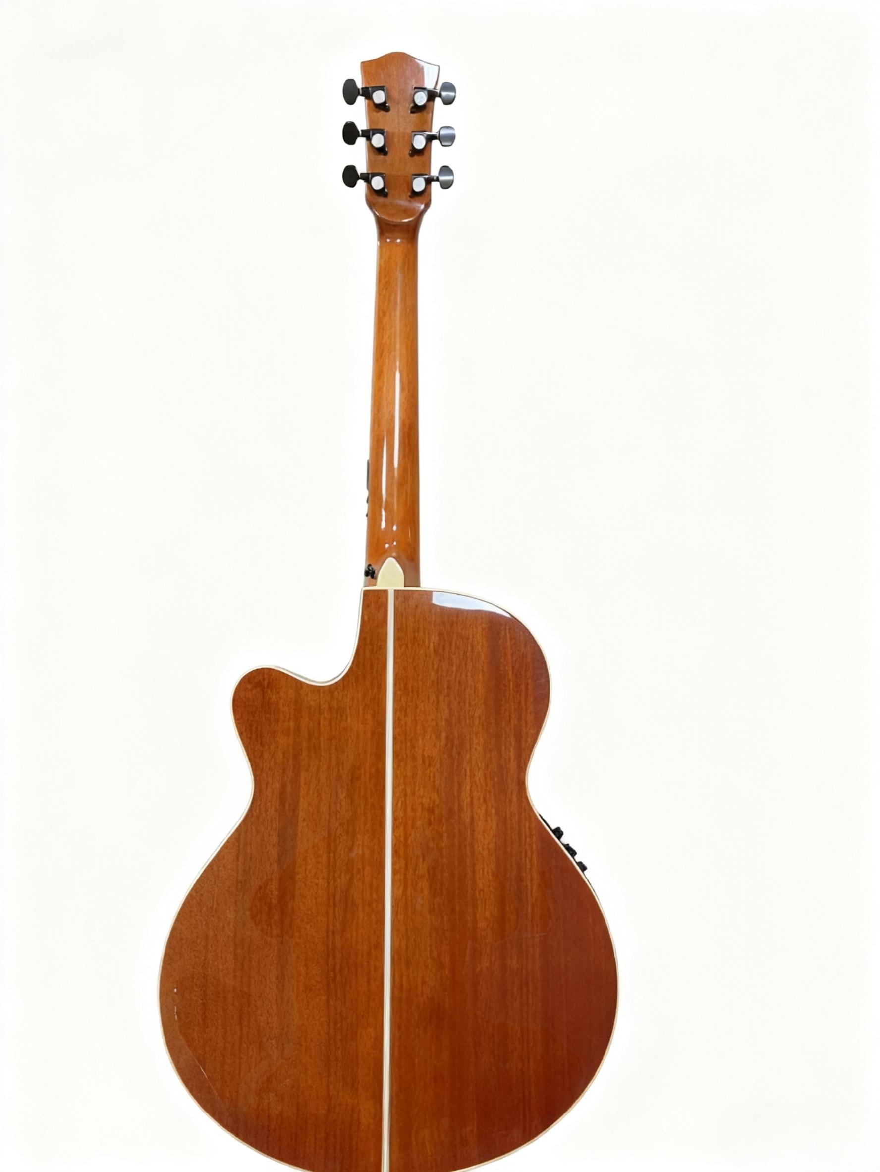 40-inch glossy cloud plate acoustic guitar with a professional 301 pickup.CG-208EQ